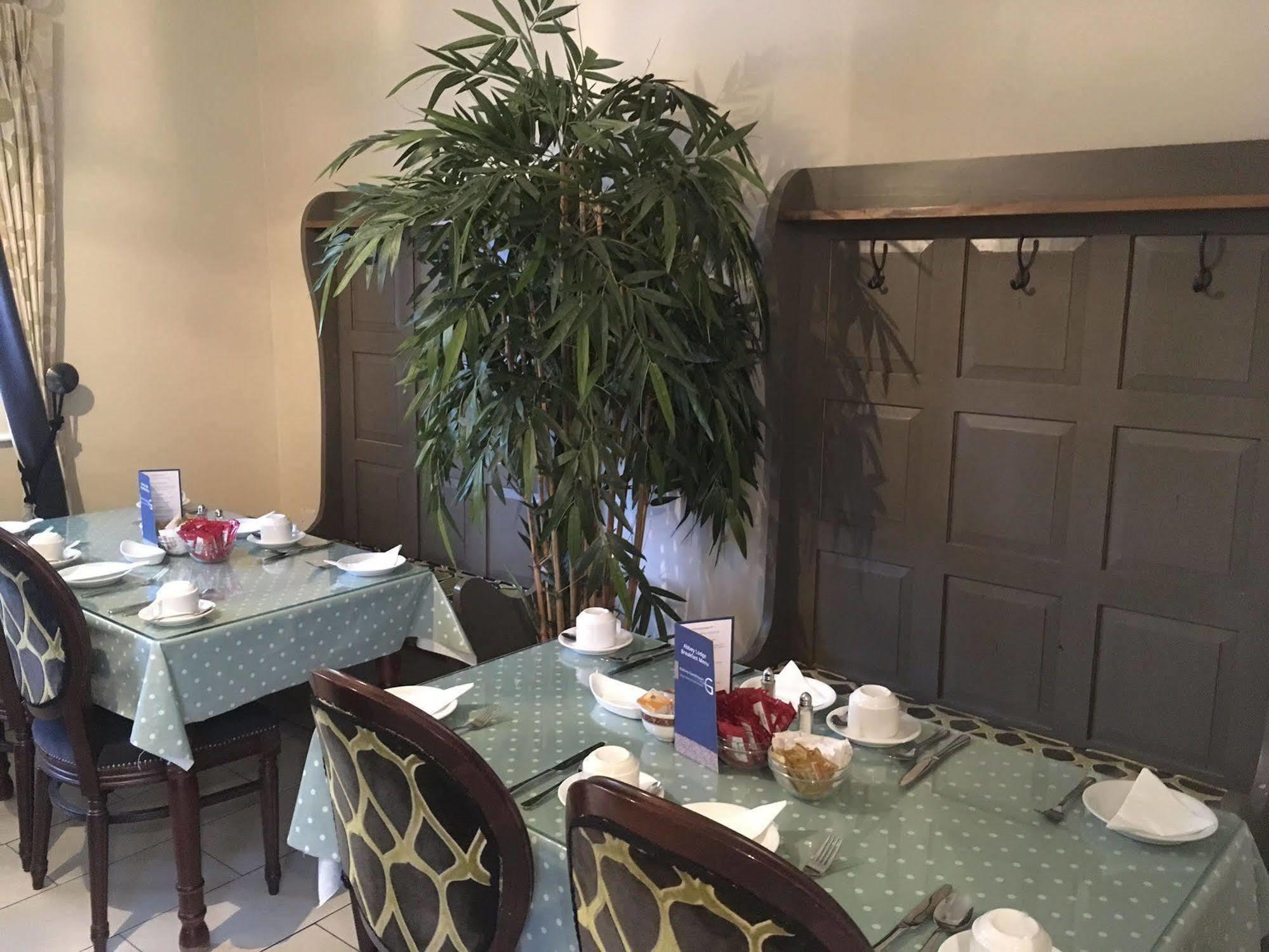 Abbey Lodge B&B Galway Extérieur photo
